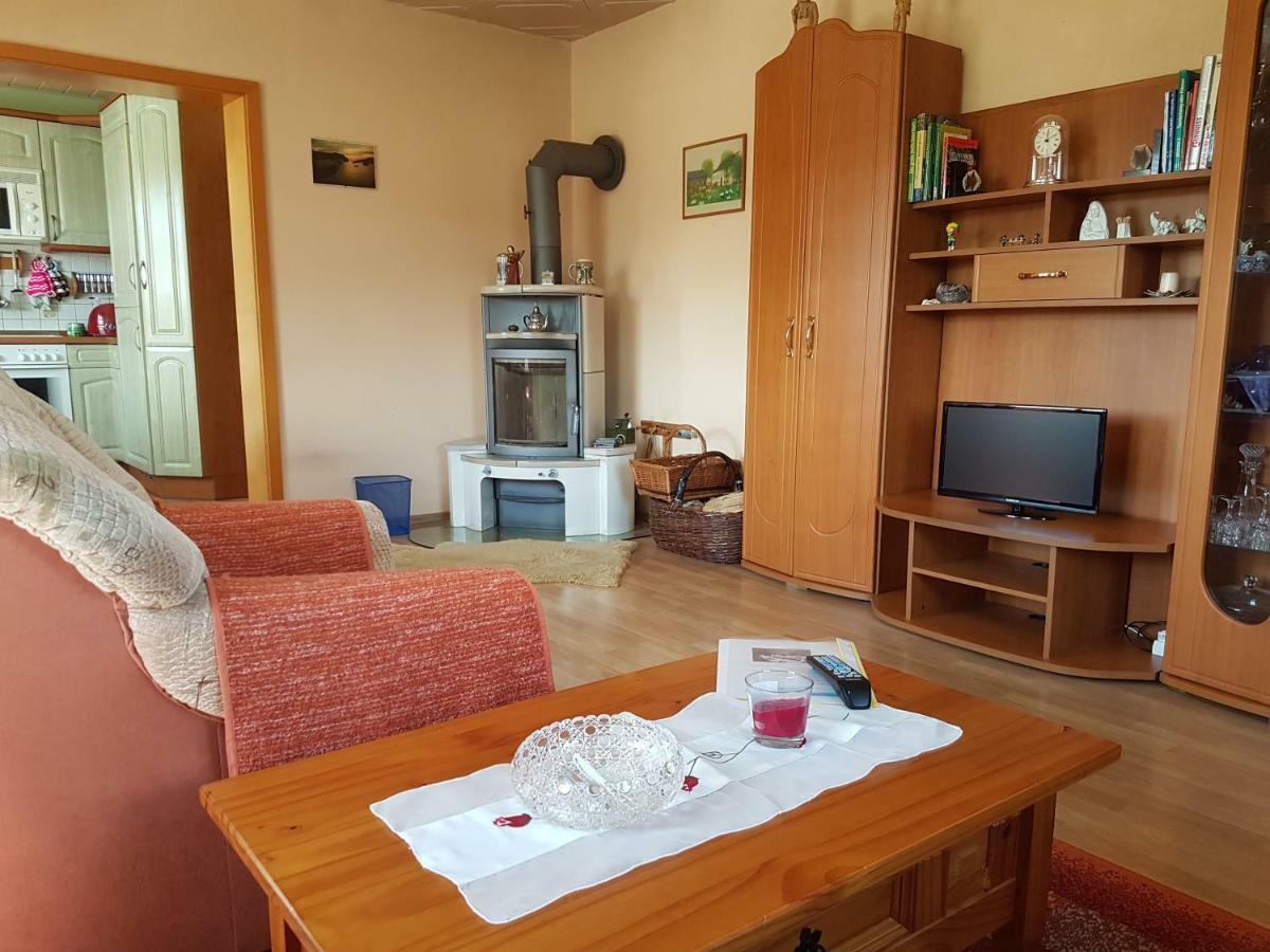 Strasse Des Friedens Appartement Hilmersdorf Buitenkant foto